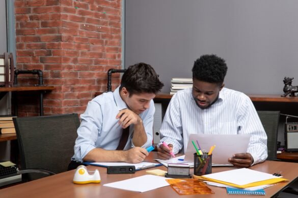 How to Craft a Strong Introduction & Conclusion for Any Assignment