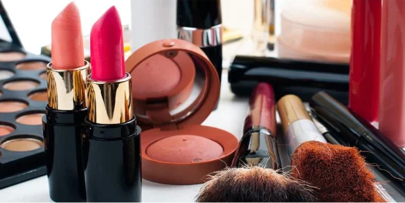 Makeup products in Pakistan, makeup products, online makeup products